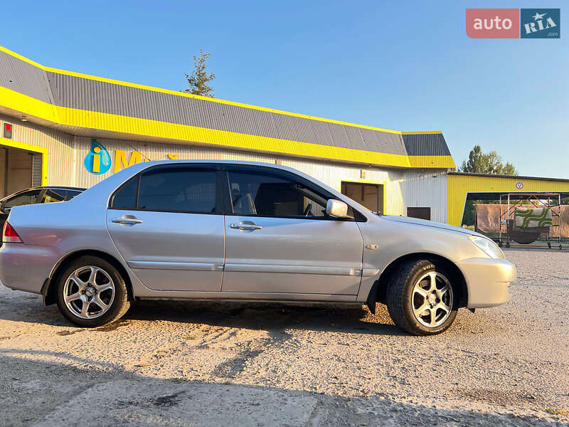 Седан Mitsubishi Lancer 2006 в Изюме фото 4 Седан Mitsubishi Lancer 2006 в Изюме