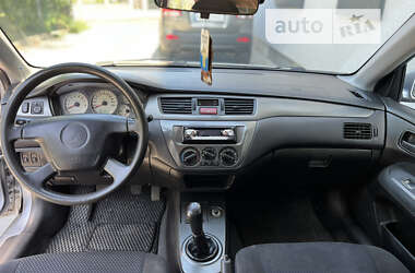 Седан Mitsubishi Lancer 2005 в 