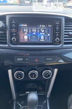 Седан Mitsubishi Lancer 2015 в 