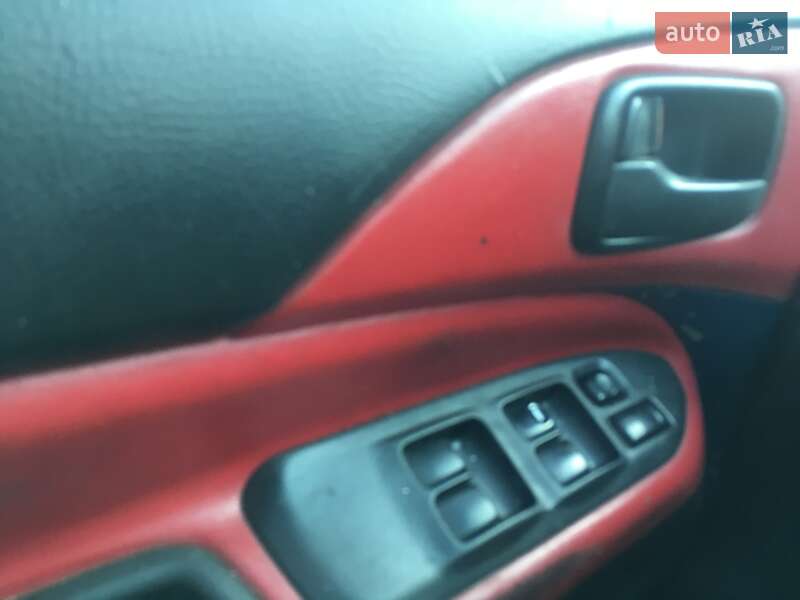 Седан Mitsubishi Lancer 2003 в Києві