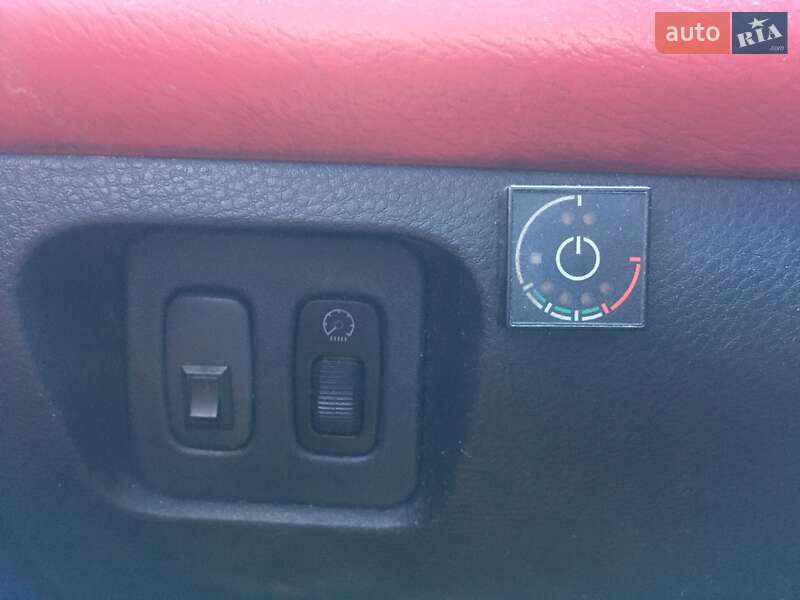 Седан Mitsubishi Lancer 2003 в Києві