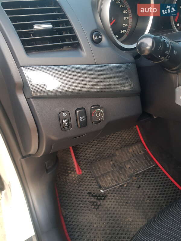 Хэтчбек Mitsubishi Lancer 2009 в Одессе