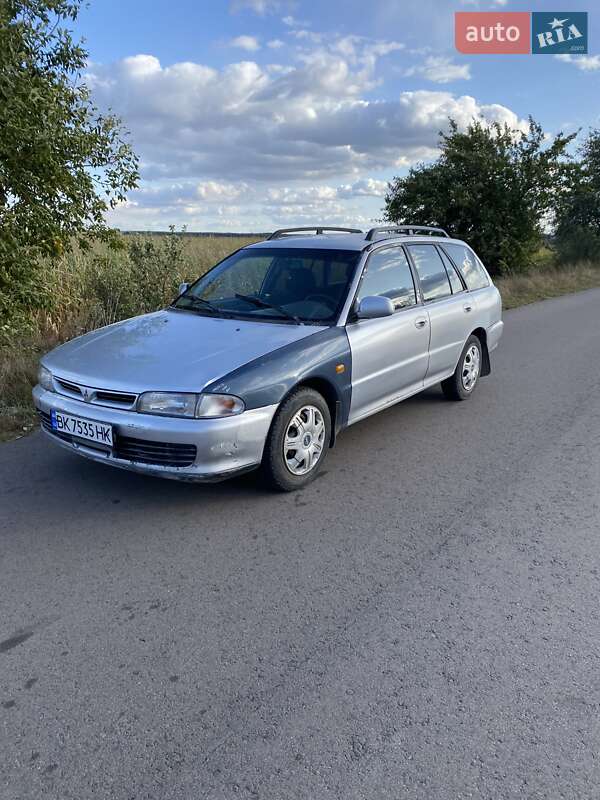 Універсал Mitsubishi Lancer 1993 в Березному