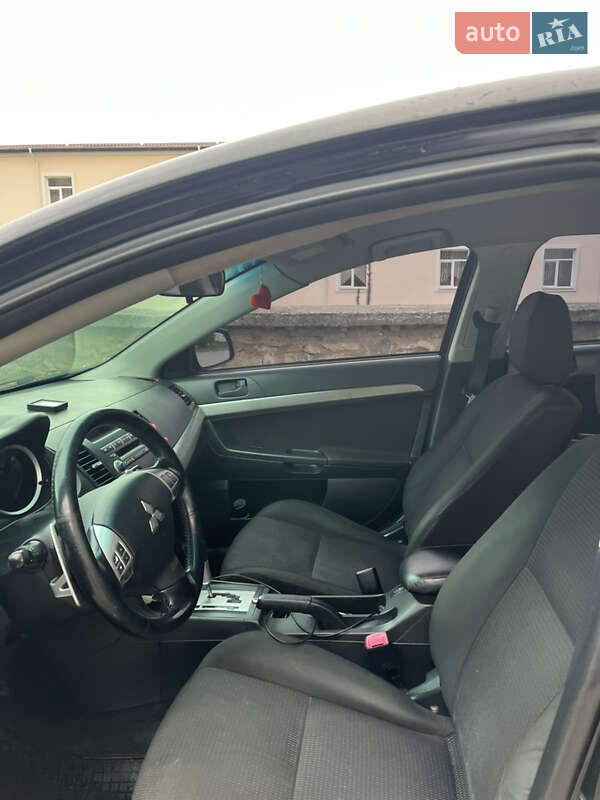 Седан Mitsubishi Lancer 2008 в Кременце
