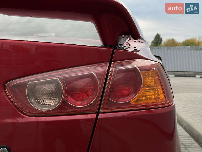 Седан Mitsubishi Lancer 2009 в Киеве