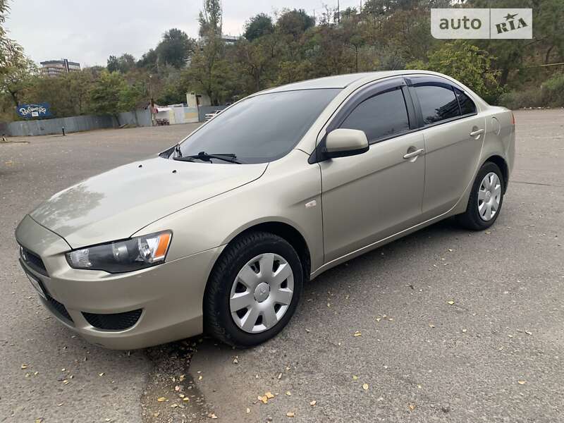 Седан Mitsubishi Lancer 2007 в Одессе