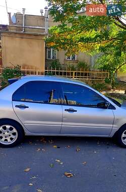 Седан Mitsubishi Lancer 2003 в Николаеве