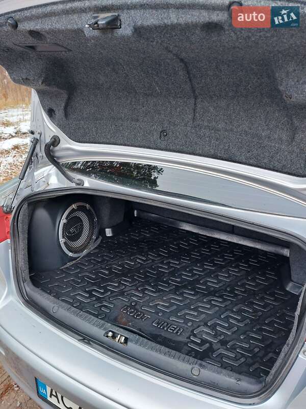 Седан Mitsubishi Lancer 2007 в Луцке