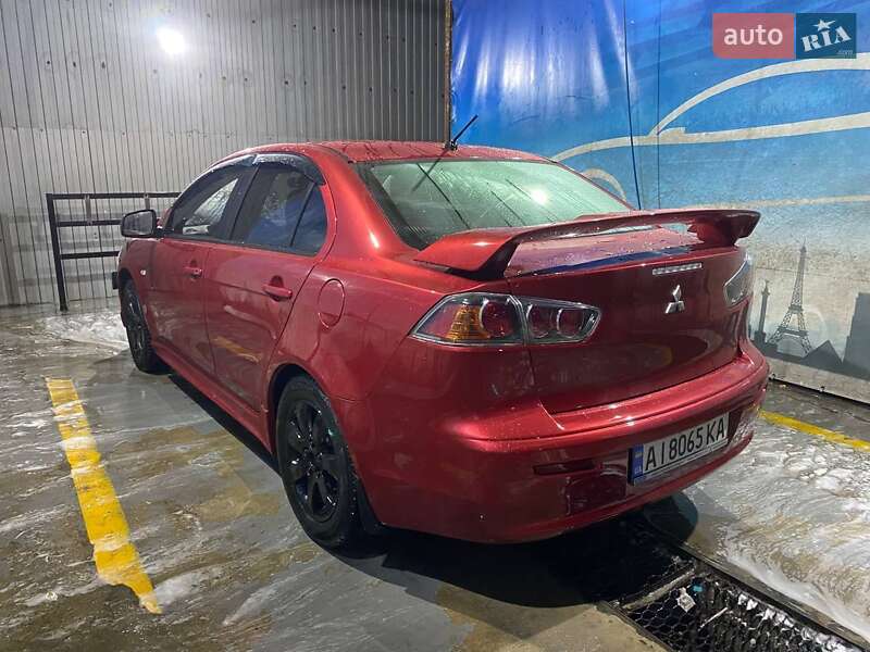 Седан Mitsubishi Lancer 2009 в Киеве