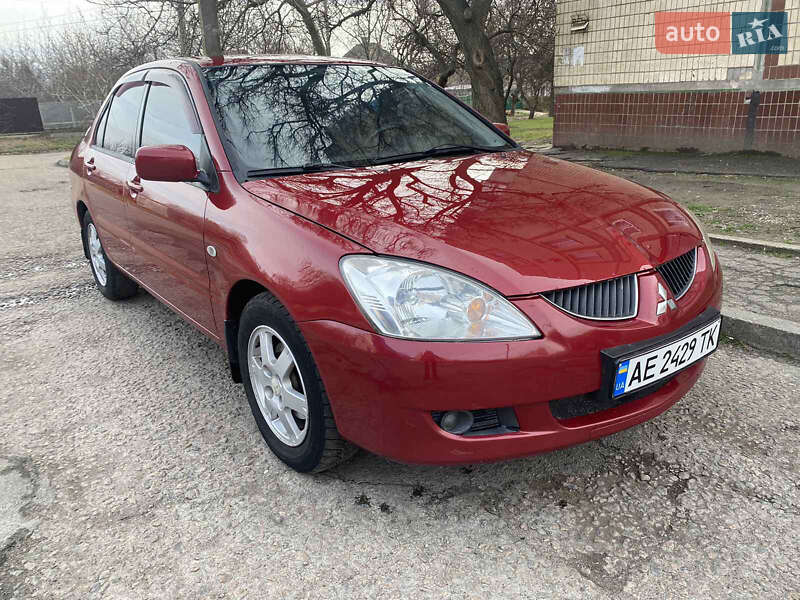 Седан Mitsubishi Lancer 2004 в Никополе