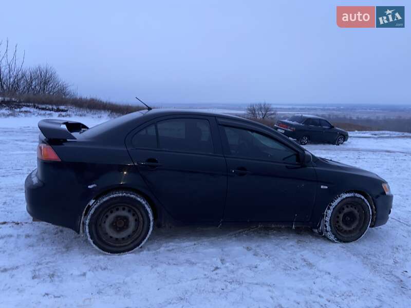Седан Mitsubishi Lancer 2008 в Карловке