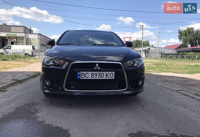 Седан Mitsubishi Lancer 2015 в Івано-Франківську