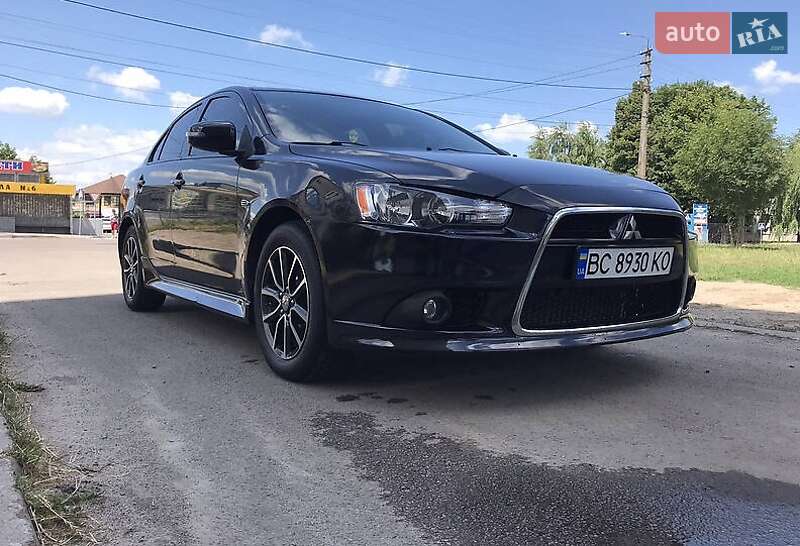 Седан Mitsubishi Lancer 2015 в Івано-Франківську