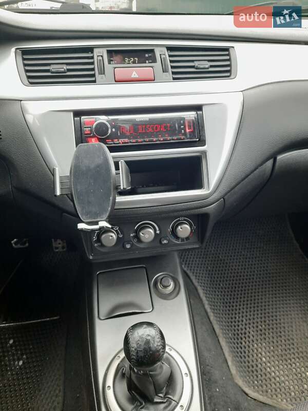 Универсал Mitsubishi Lancer 2005 в Киеве