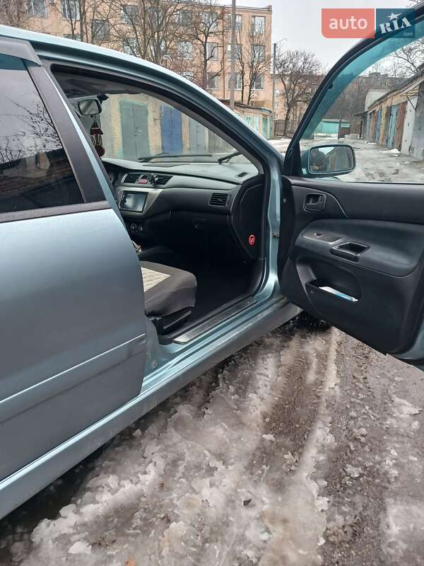 Седан Mitsubishi Lancer 2007 в Кропивницькому