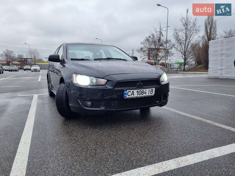 Седан Mitsubishi Lancer 2007 в Киеве