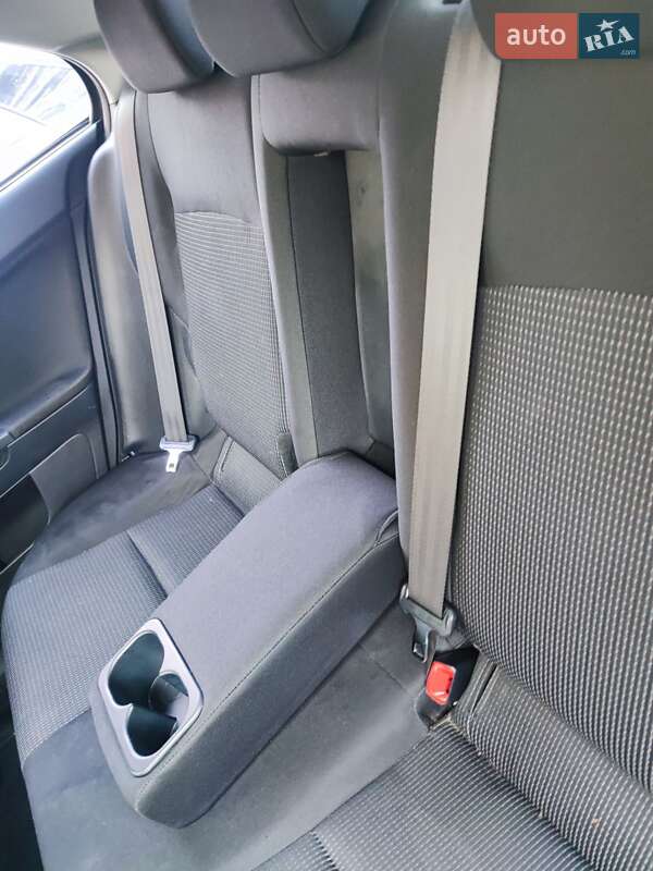 Хэтчбек Mitsubishi Lancer 2010 в Киеве