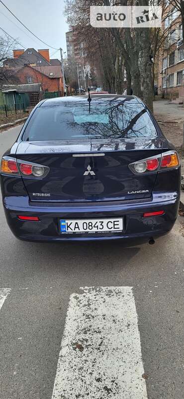Седан Mitsubishi Lancer 2012 в Києві