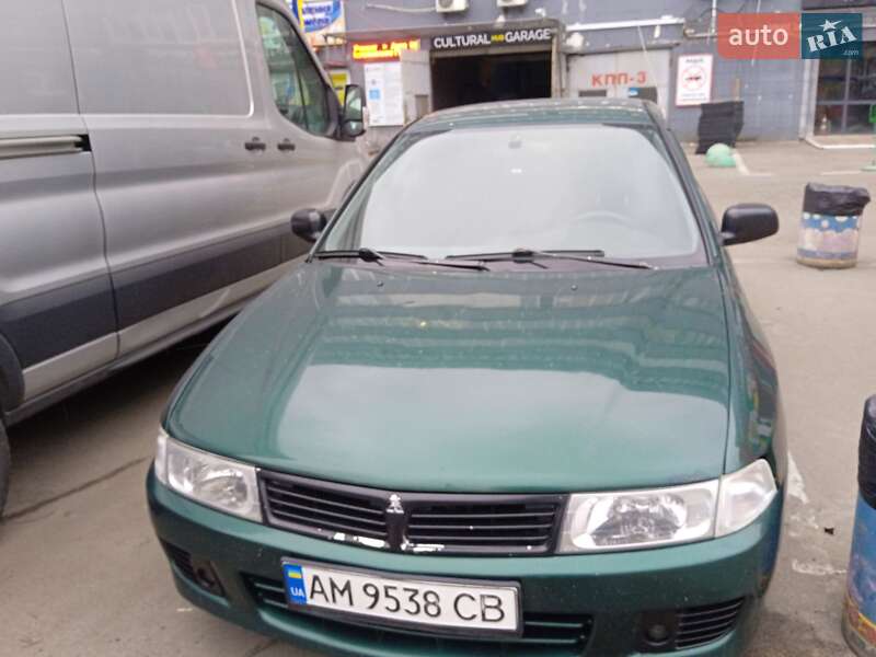 Седан Mitsubishi Lancer 2000 в Києві