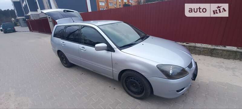 Универсал Mitsubishi Lancer 2003 в Ирпене