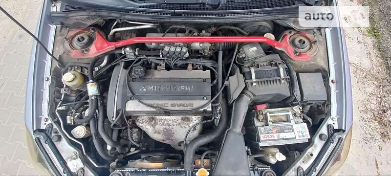 Универсал Mitsubishi Lancer 2003 в Ирпене