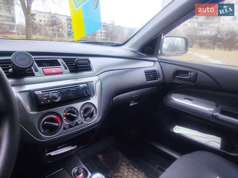 Седан Mitsubishi Lancer 2008 в Краматорске