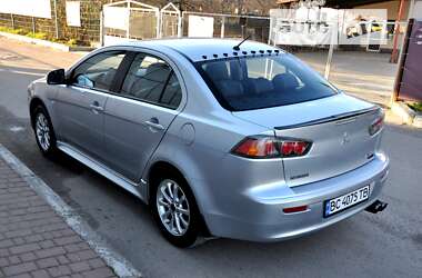 Седан Mitsubishi Lancer 2011 в Львове