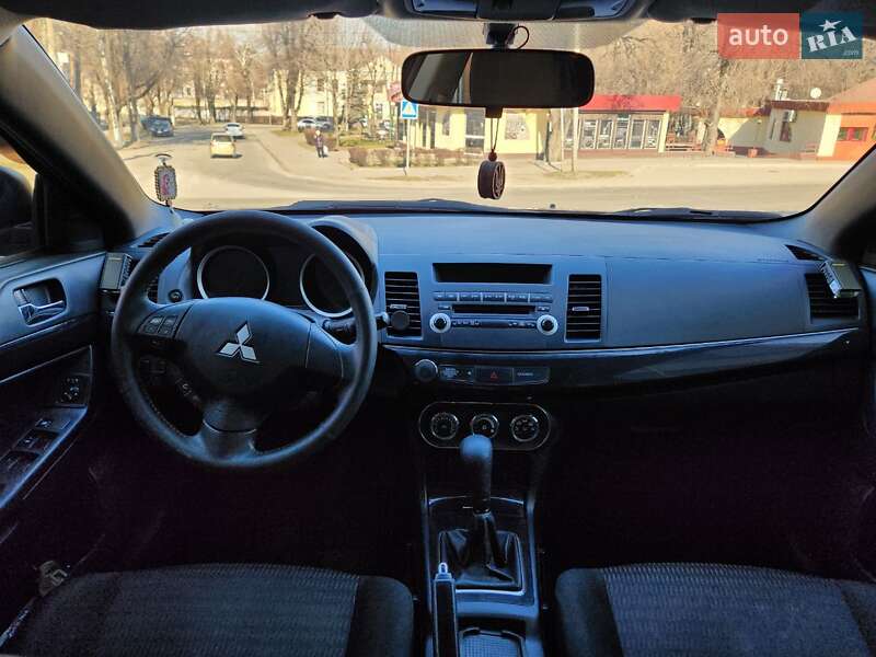 Седан Mitsubishi Lancer 2012 в Кам'янському