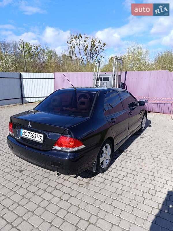 Седан Mitsubishi Lancer 2006 в Новом Роздоле