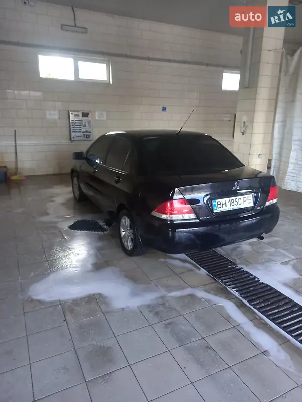 Mitsubishi Lancer