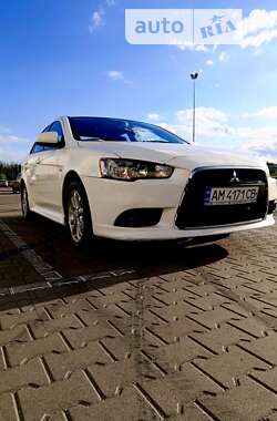 Седан Mitsubishi Lancer 2012 в Києві