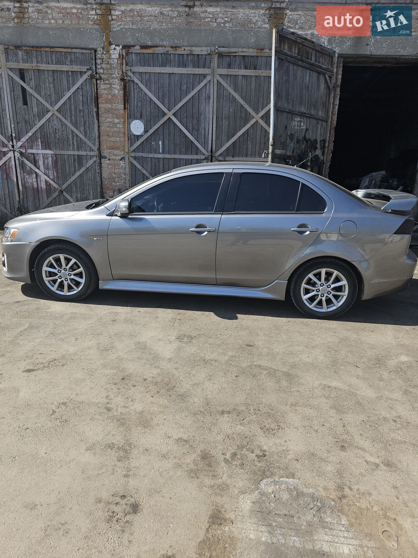 2016 Mitsubishi Lancer - мініатюра 2