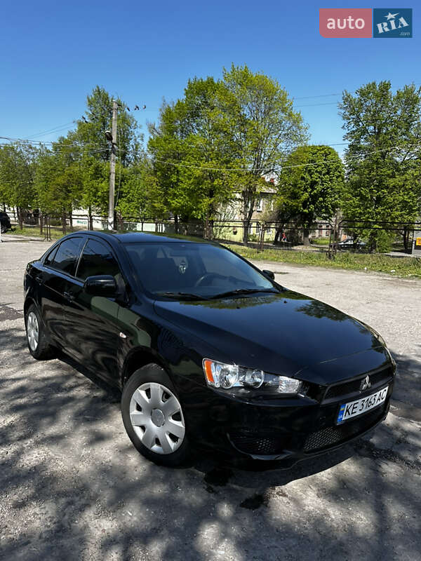 Седан Mitsubishi Lancer 2008 в Каменском