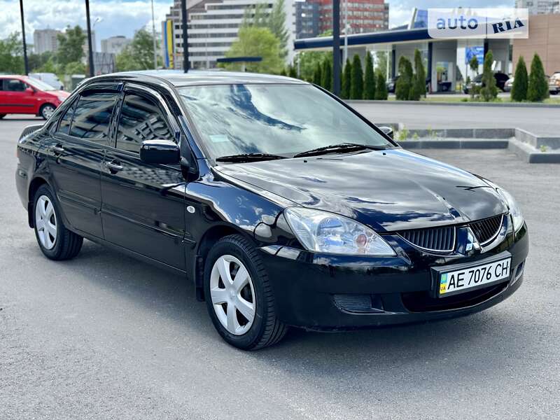 Седан Mitsubishi Lancer 2005 в Днепре