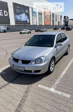 Седан Mitsubishi Lancer 2006 в Киеве