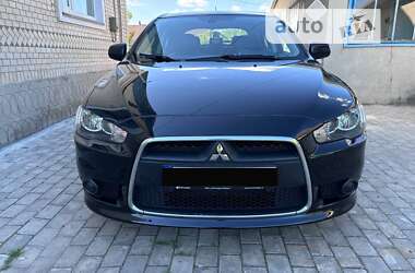 Хетчбек Mitsubishi Lancer 2011 в Полонному