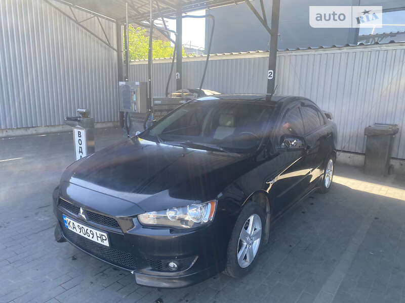 Седан Mitsubishi Lancer 2007 в Киеве