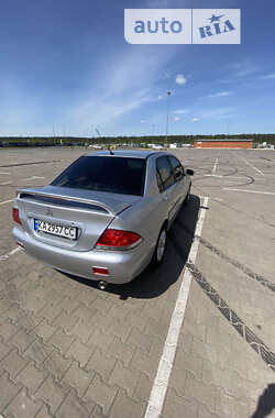 Седан Mitsubishi Lancer 2006 в Киеве