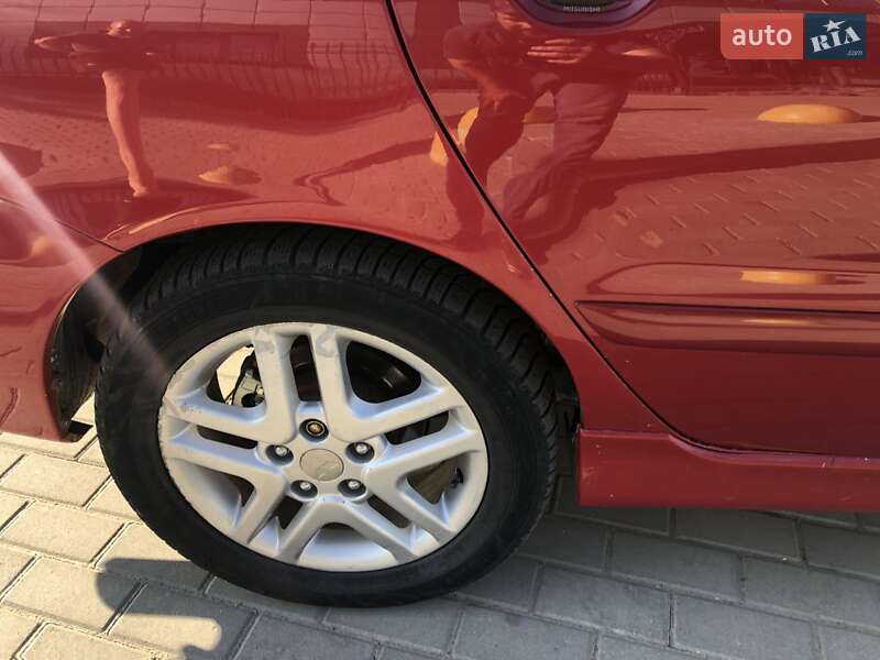 Седан Mitsubishi Lancer 2005 в Тростянце