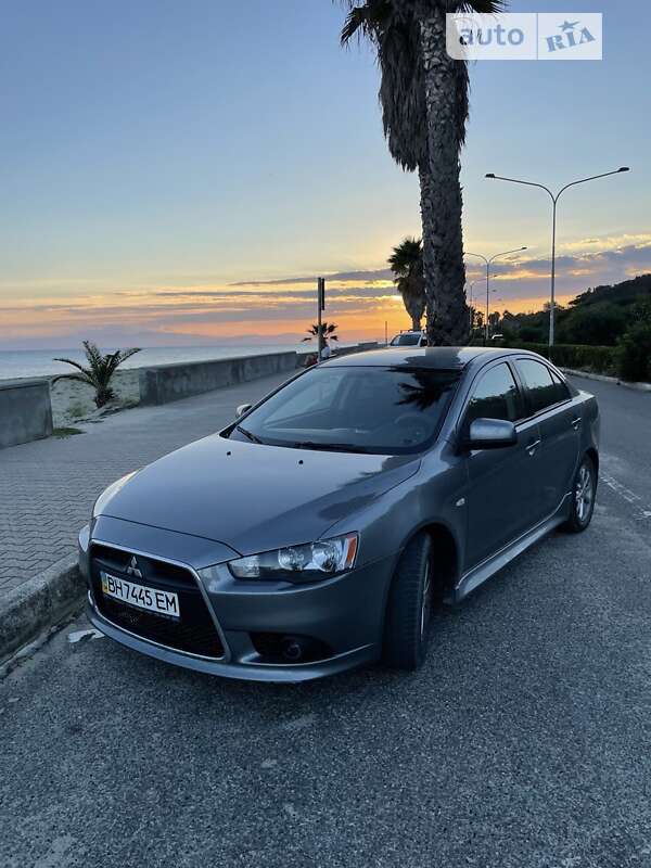 Мицубиси Лансер технические характеристики. Mitsubishi Lancer комплектации и цены фото