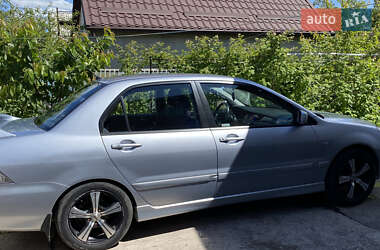 Седан Mitsubishi Lancer 2004 в Кам'янському