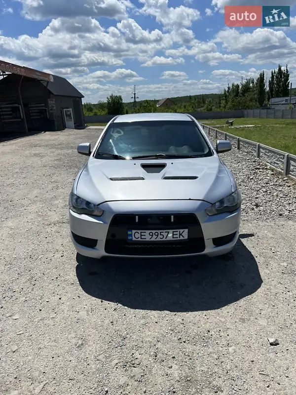 Mitsubishi Lancer