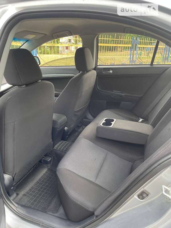 Седан Mitsubishi Lancer 2007 в Южном