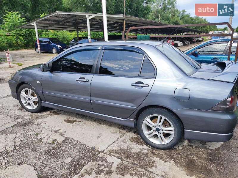 Седан Mitsubishi Lancer 2006 в Кам'янському