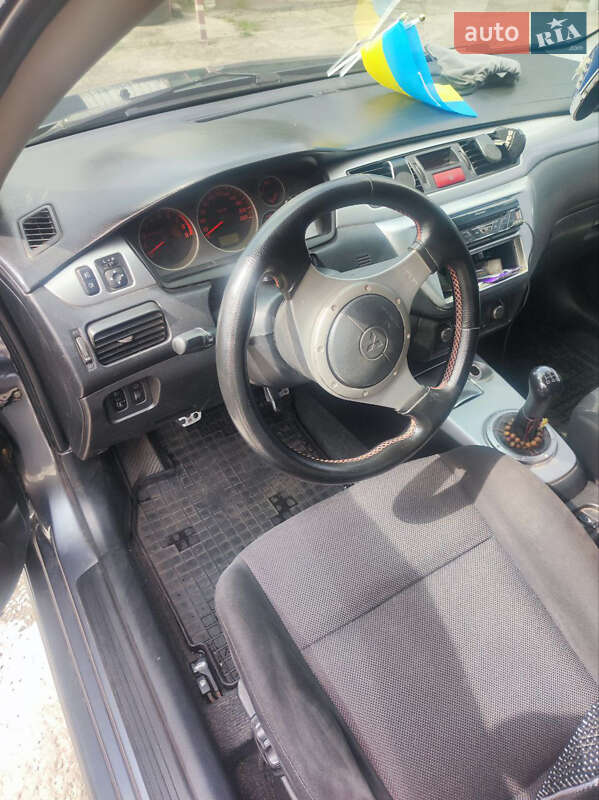 Седан Mitsubishi Lancer 2006 в Кам'янському