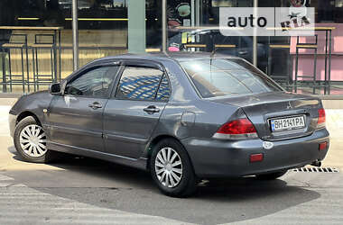 Седан Mitsubishi Lancer 2004 в Одессе