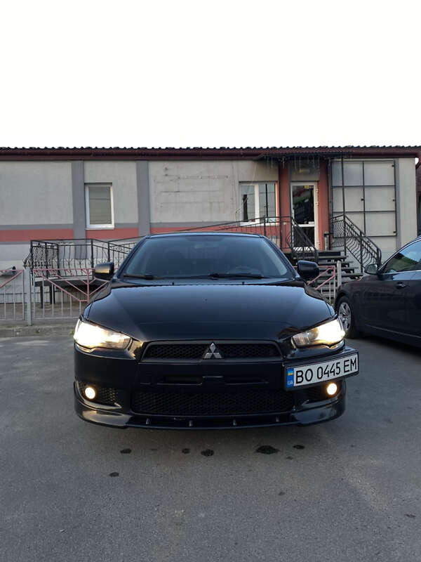 Седан Mitsubishi Lancer 2010 в Тернополі