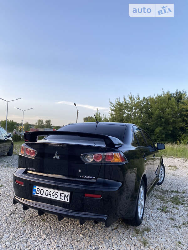 Седан Mitsubishi Lancer 2010 в Тернополі