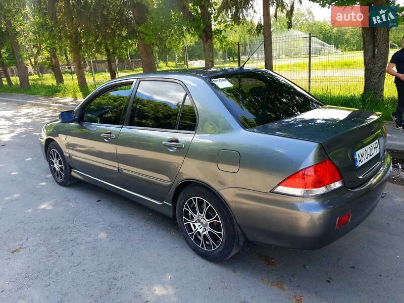 Седан Mitsubishi Lancer 2007 в Звягелі