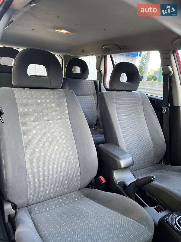 Універсал Mitsubishi Lancer 2004 в Дніпрі фото 5 Універсал Mitsubishi Lancer 2004 в Дніпрі